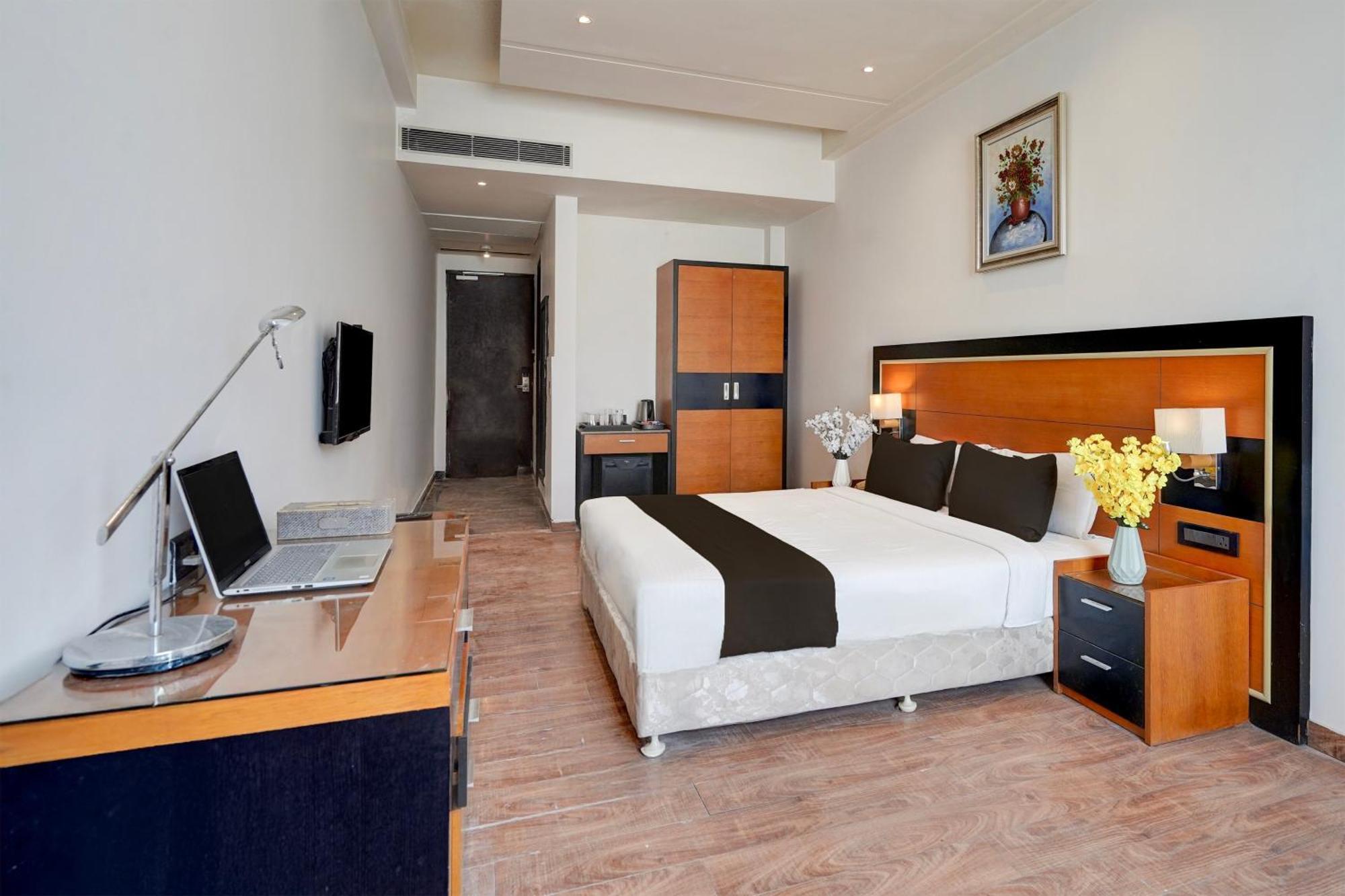 Townhouse Oak Agra Near Sultanganj Puliya Formerly Bb Grand 외부 사진