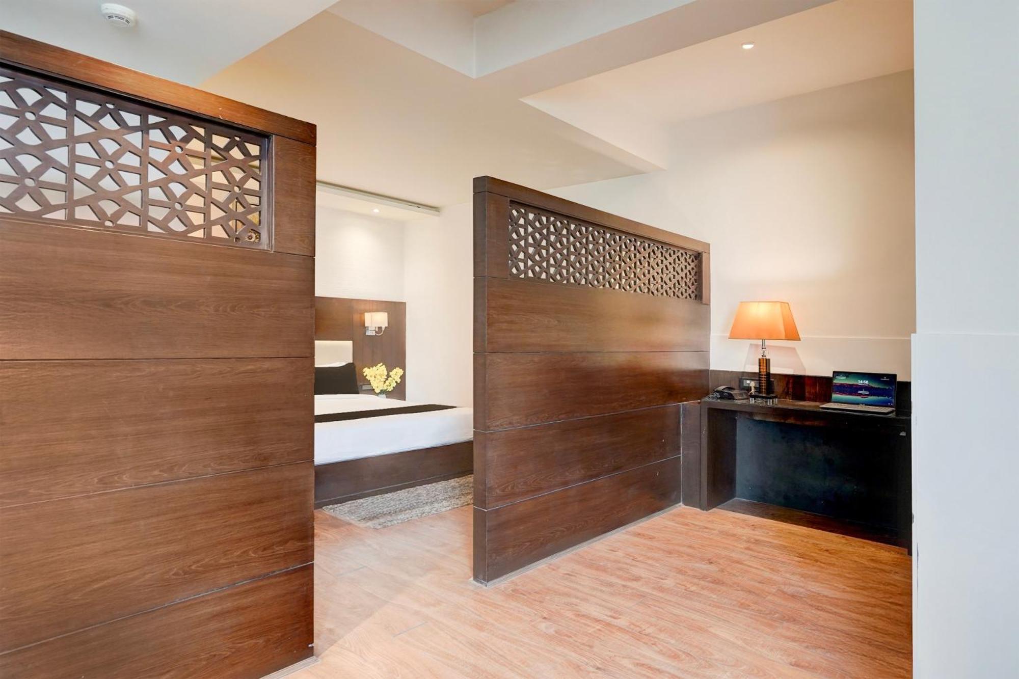 Townhouse Oak Agra Near Sultanganj Puliya Formerly Bb Grand 외부 사진